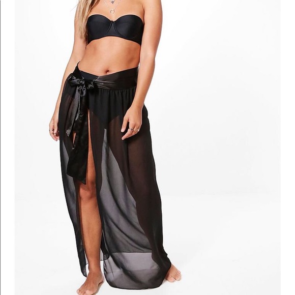 Boohoo Other - Plus size cover up